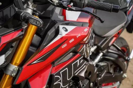 suzuki-mar26-gsxgraphicskits-body5.webp